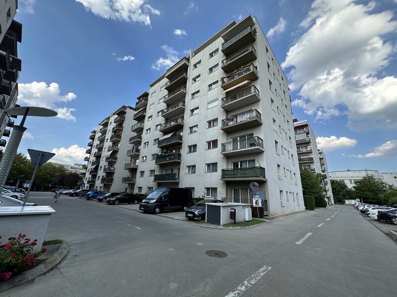 Militari- Pacii, Ten Blocks, bloc 2010, 3 min metrou, Bd. Iuliu Maniu 109