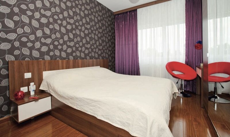 Militari- Pacii, Ten Blocks, bloc 2010, 3 min metrou, Bd. Iuliu Maniu 109